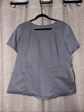 Jaanuu Gray Scoop-Neck peplum stretch Scrub Top with pockets